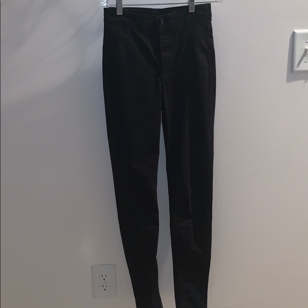 Divided black skinny jeans